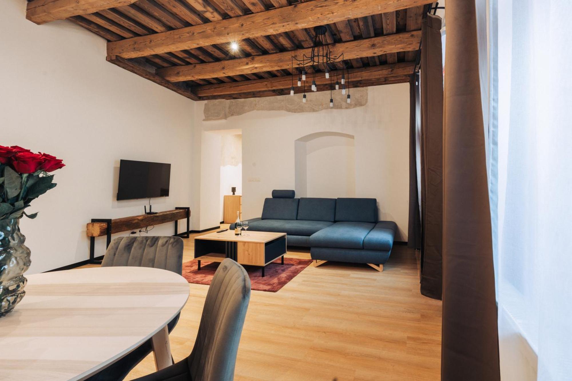 Hviezdoslavova Apartments, Trnava Centre, Parking Available ภายนอก รูปภาพ