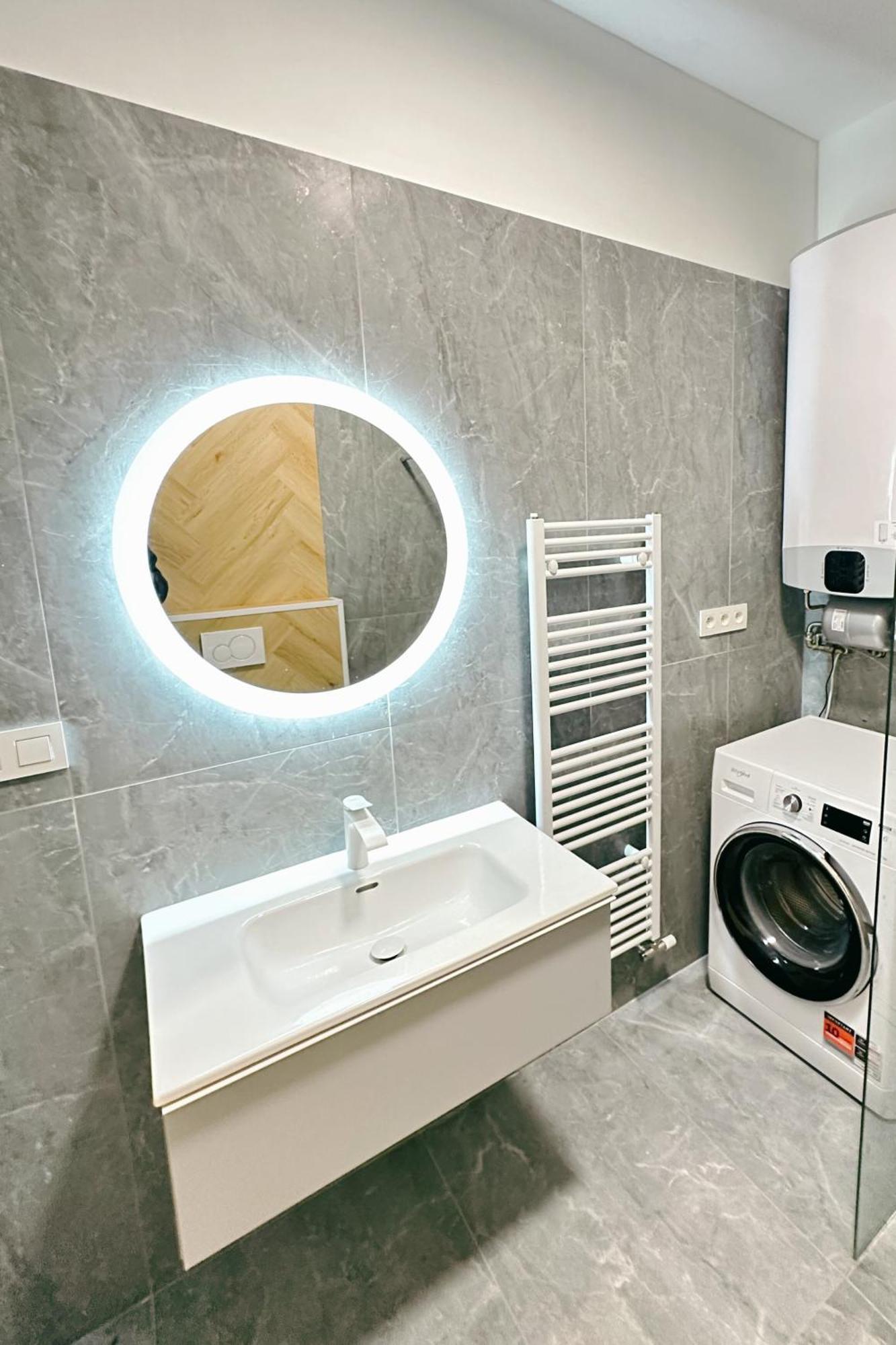 Hviezdoslavova Apartments, Trnava Centre, Parking Available ภายนอก รูปภาพ